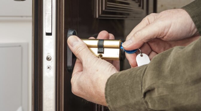 Fast Locksmith to Open Door Lock
