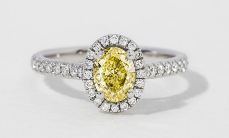 Yellow Lab Diamond: A Modern Twist on Timeless Beauty 